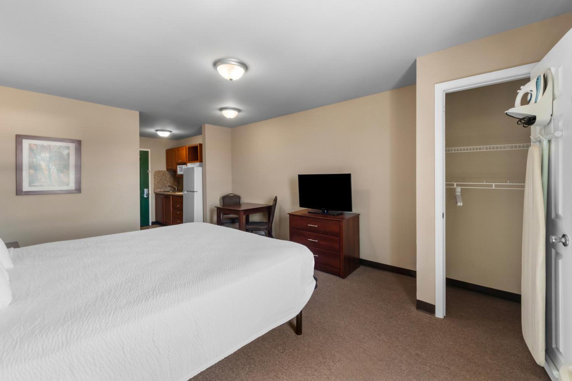 Risewell Kitchen Suites Pleasanton Dış mekan fotoğraf