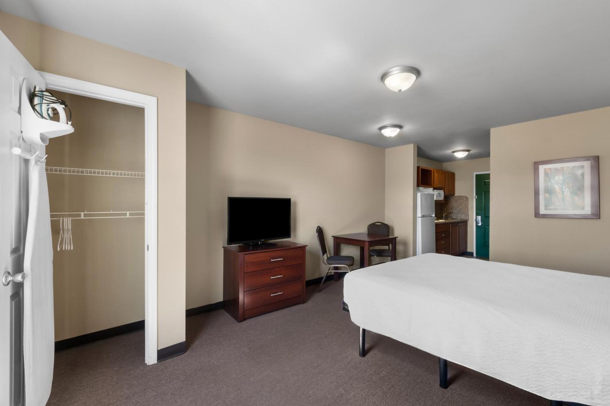 Risewell Kitchen Suites Pleasanton Dış mekan fotoğraf